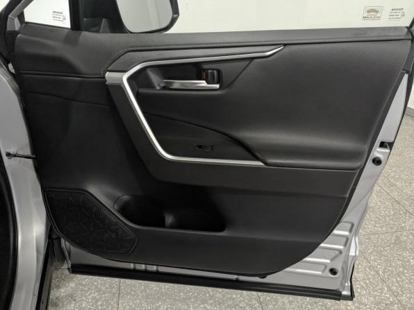 Toyota RAV4 V (XA50) с пробегом 2021 года, цена 3 675 000 рублей, 106000 км, внедорожник, Автокод Объявления