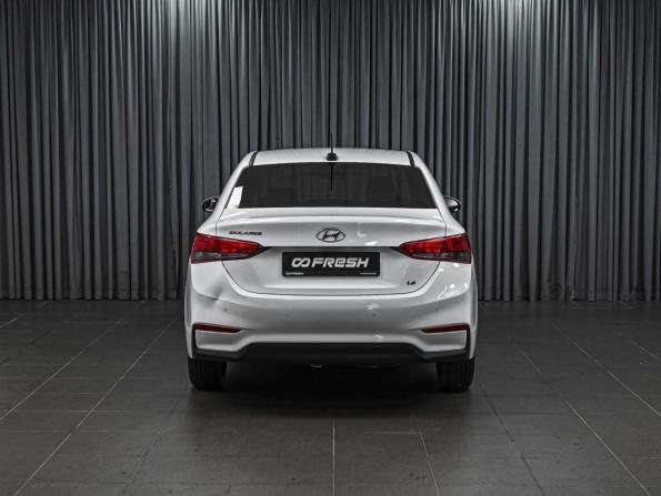 Hyundai Solaris II с пробегом 2019 года, цена 1 349 000 рублей, 115243 км, седан, Автокод Объявления