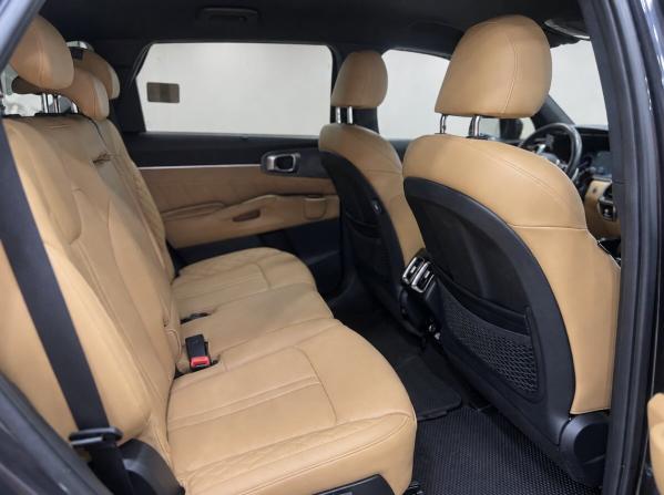 Kia Sorento IV с пробегом 2021 года, цена 3 500 000 рублей, 94707 км, внедорожник, Автокод Объявления