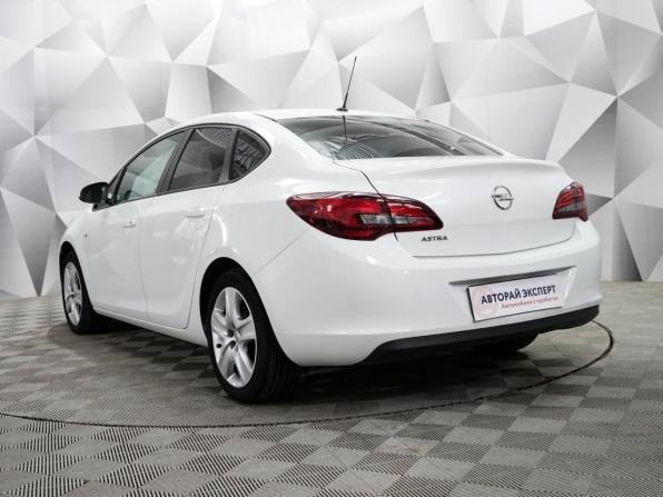 Opel Astra J Рестайлинг с пробегом 2012 года, цена 835 000 рублей, 132000 км, седан, Автокод Объявления