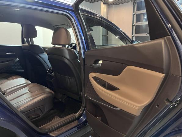 Hyundai Santa Fe IV с пробегом 2019 года, цена 2 800 000 рублей, 104630 км, внедорожник, Автокод Объявления