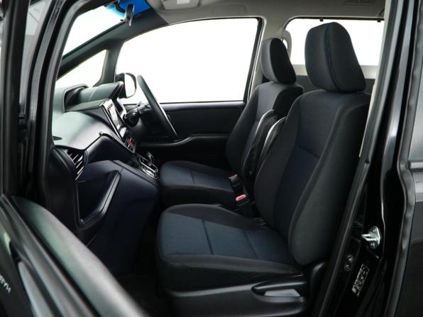 Toyota Noah III (R80) с пробегом 2014 года, цена 1 687 050 рублей, 200976 км, минивэн, Автокод Объявления