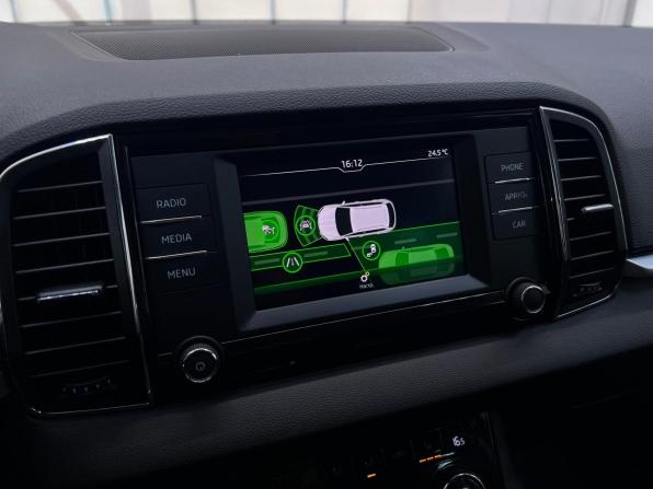 Skoda Karoq I с пробегом 2020 года, цена 2 330 000 рублей, 113168 км, внедорожник, Автокод Объявления