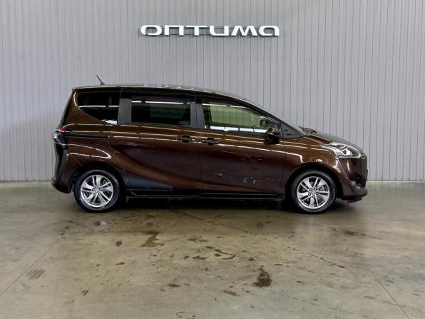 Toyota Sienta II с пробегом 2016 года, цена 1 377 000 рублей, 85129 км, минивэн, Автокод Объявления