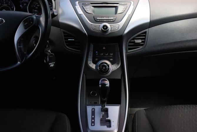 Hyundai Elantra V (MD) с пробегом 2012 года, цена 611 000 рублей, 243449 км, седан, Автокод Объявления