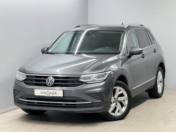 Volkswagen Tiguan II Рестайлинг с пробегом 2021 года, цена 2 265 000 рублей, 232305 км, внедорожник, Автокод Объявления