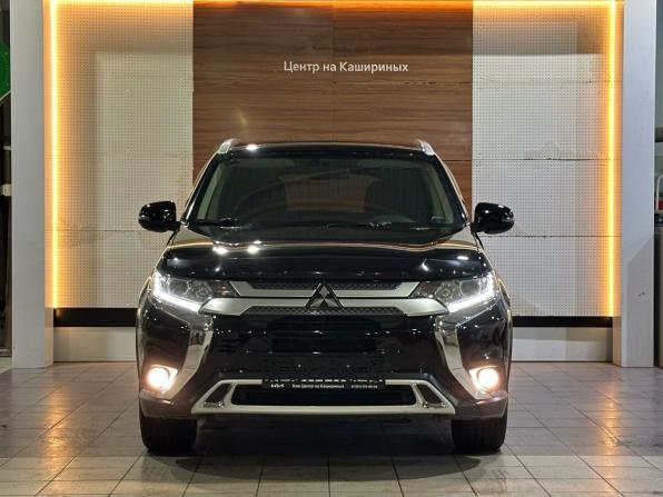Mitsubishi Outlander III Рестайлинг 3 с пробегом 2020 года, цена 2 399 900 рублей, 100500 км, внедорожник, Автокод Объявления