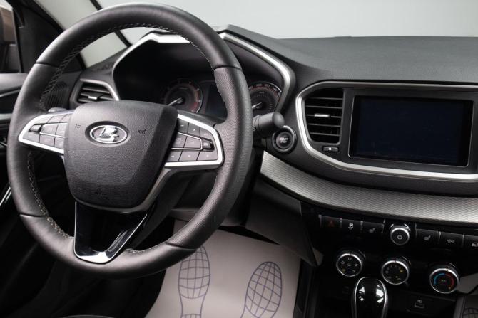 Lada (ВАЗ) Vesta I Рестайлинг (NG) с пробегом 2024 года, цена 1 579 000 рублей, 14000 км, седан, Автокод Объявления