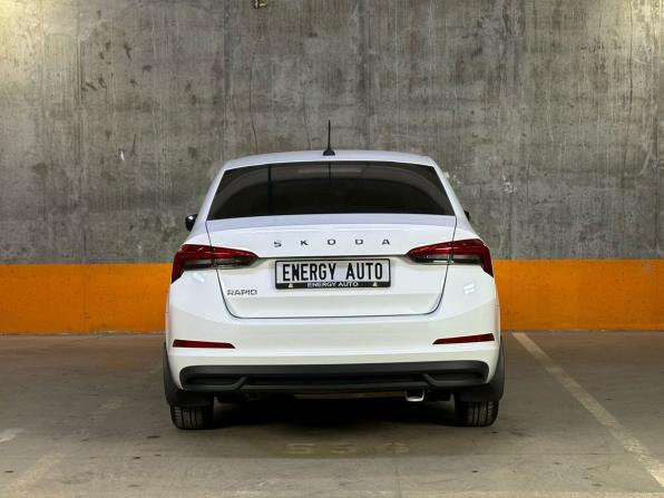 Skoda Rapid II с пробегом 2021 года, цена 1 599 000 рублей, 76366 км, лифтбек, Автокод Объявления