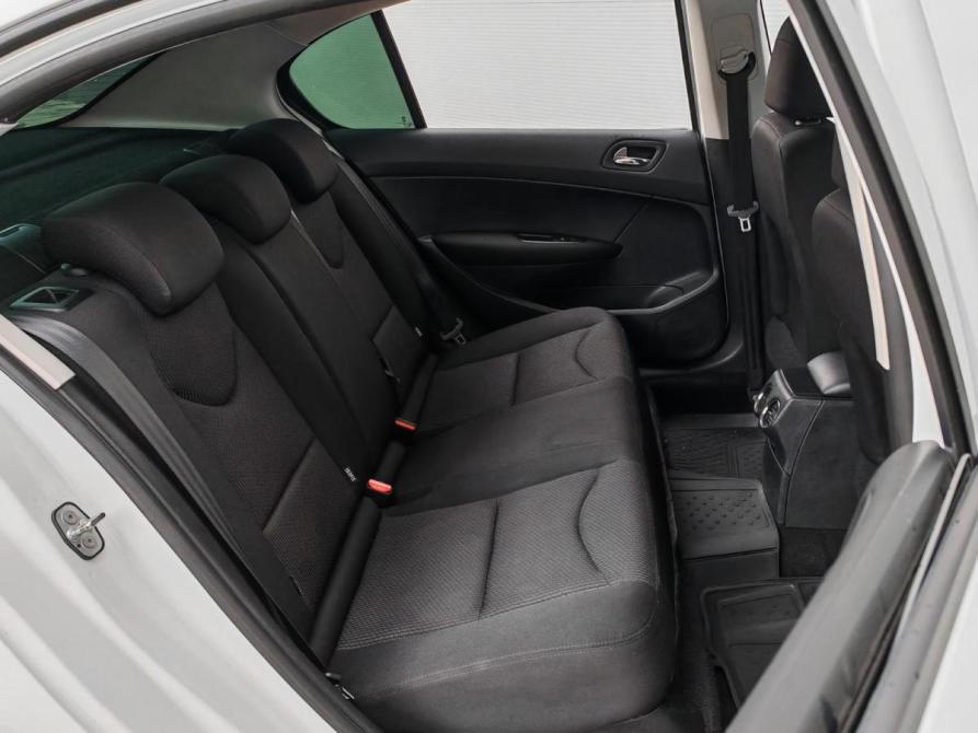 Peugeot 408 I Краснодар  - изображение 7
