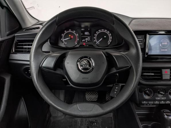 Skoda Rapid II с пробегом 2021 года, цена 1 230 000 рублей, 189913 км, лифтбек, Автокод Объявления
