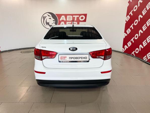 Kia Rio III Рестайлинг с пробегом 2016 года, цена 970 000 рублей, 132953 км, седан, Автокод Объявления