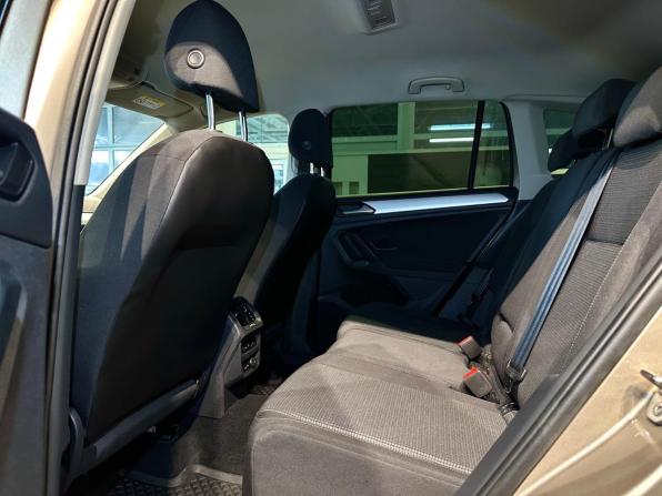 Volkswagen Tiguan II с пробегом 2020 года, цена 2 200 000 рублей, 124281 км, внедорожник, Автокод Объявления