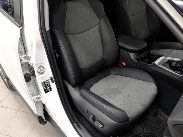 Toyota RAV4 V (XA50) с пробегом 2025 года, цена 3 880 000 рублей, 5170 км, внедорожник, Автокод Объявления