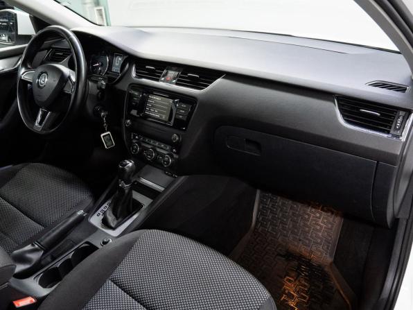 Skoda Octavia III (A7) с пробегом 2016 года, цена 2 049 000 рублей, 95497 км, лифтбек, Автокод Объявления