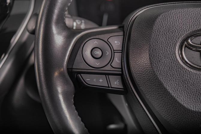 Toyota Corolla Cross I с пробегом 2022 года, цена 2 739 000 рублей, 69000 км, внедорожник, Автокод Объявления
