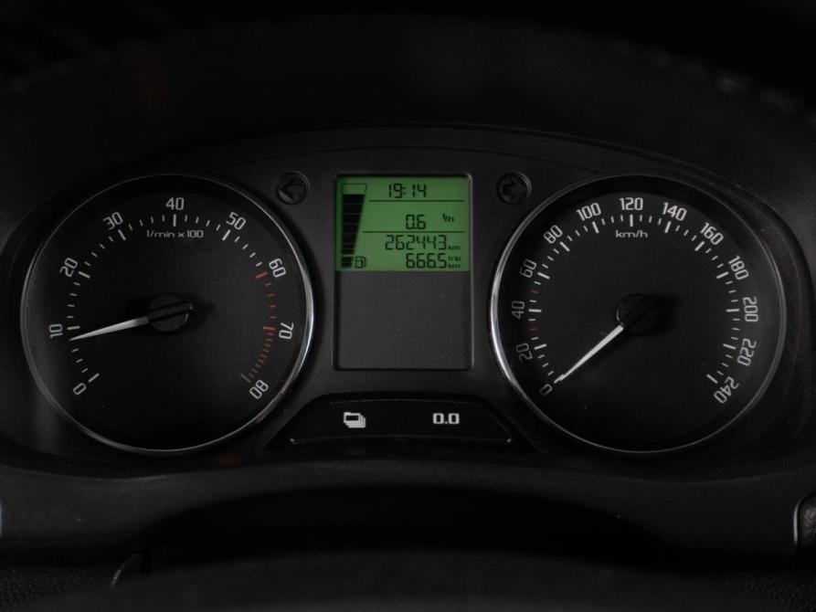 Skoda Fabia II Рестайлинг Тюмень  - изображение 12