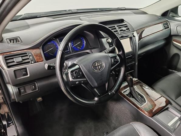 Toyota Camry VII (XV50) Рестайлинг 2 с пробегом 2017 года, цена 2 189 000 рублей, 195710 км, седан, Автокод Объявления