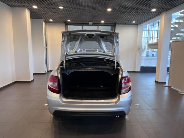 Lada (ВАЗ) Granta I Рестайлинг с пробегом 2024 года, цена 900 000 рублей, 31509 км, седан, Автокод Объявления