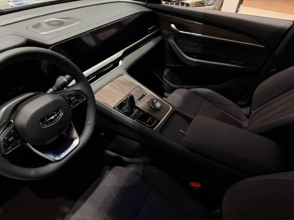 Новый Geely Monjaro I 2026 года, цена 4 899 990 рублей, внедорожник, Автокод Объявления