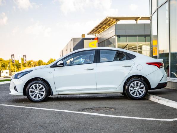 Hyundai Solaris II Рестайлинг с пробегом 2020 года, цена 1 299 000 рублей, 90375 км, седан, Автокод Объявления