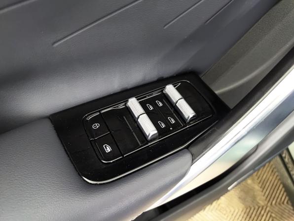 Geely Atlas II с пробегом 2023 года, цена 2 680 000 рублей, 10514 км, внедорожник, Автокод Объявления