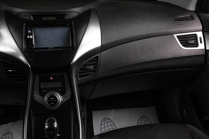 Hyundai Avante V с пробегом 2013 года, цена 1 169 000 рублей, 145380 км, седан, Автокод Объявления