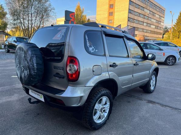 Chevrolet Niva I Рестайлинг с пробегом 2011 года, цена 530 000 рублей, 154265 км, внедорожник, Автокод Объявления
