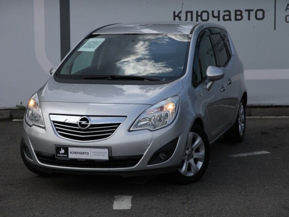 opel meriva 2011