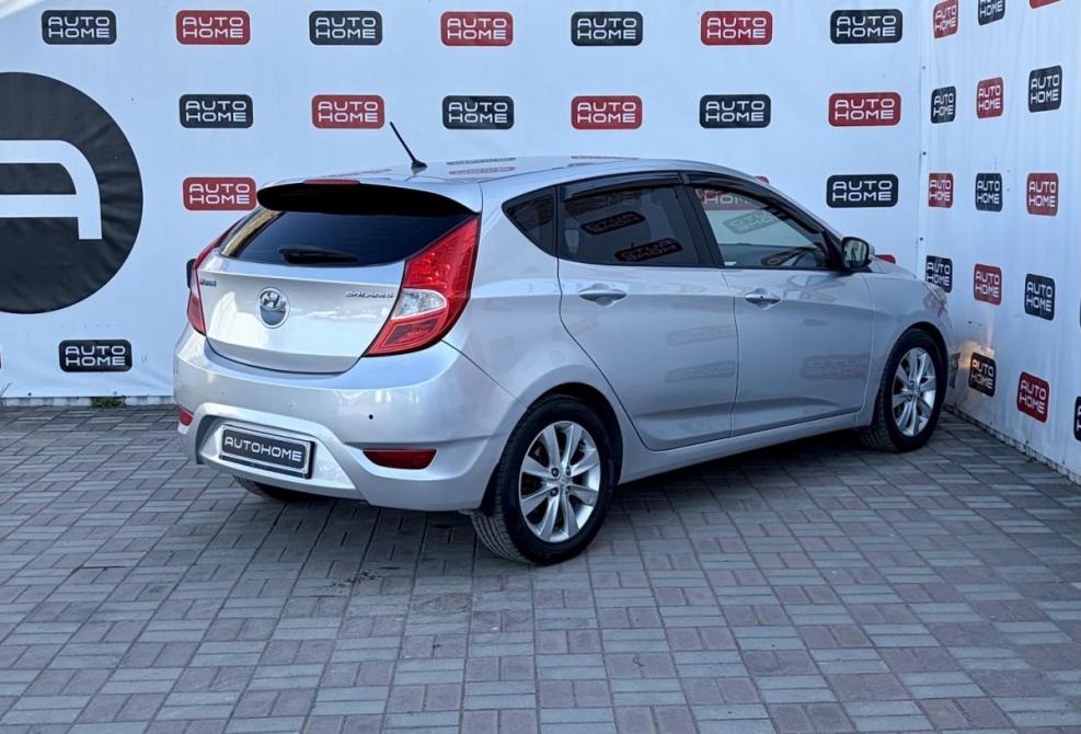 Hyundai Solaris I Санкт-Петербург  - изображение 4