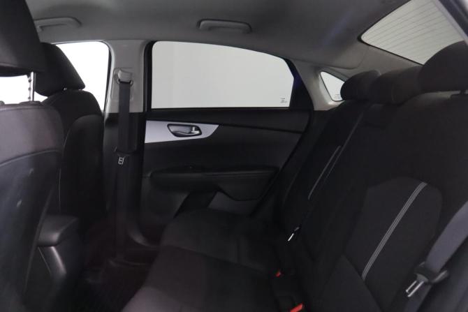 Kia Cerato IV Рестайлинг с пробегом 2021 года, цена 1 799 000 рублей, 86000 км, седан, Автокод Объявления