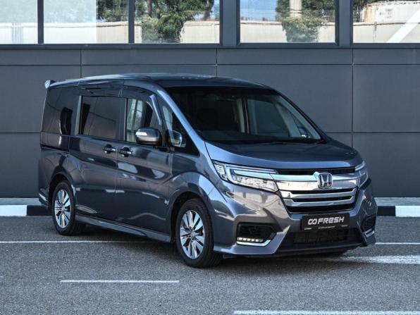 Honda Stepwgn V Рестайлинг с пробегом 2019 года, цена 2 219 000 рублей, 117547 км, минивэн, Автокод Объявления