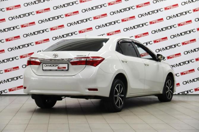 Toyota Corolla XI (E160 E170 E180) Рестайлинг 1 с пробегом 2017 года, цена 1 665 650 рублей, 114700 км, седан, Автокод Объявления