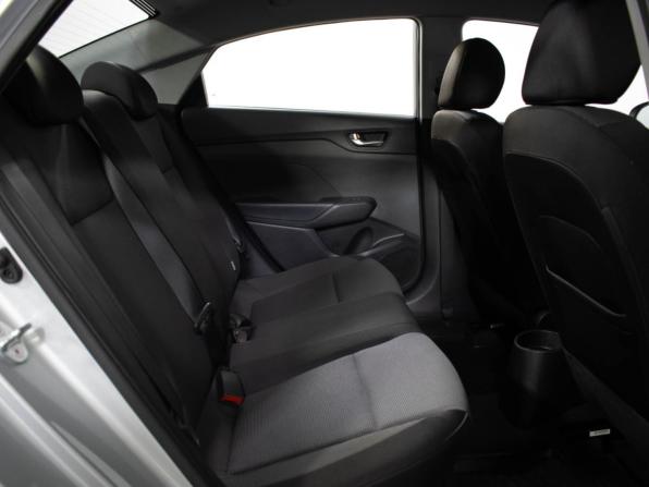 Hyundai Solaris II с пробегом 2018 года, цена 1 295 000 рублей, 97290 км, седан, Автокод Объявления