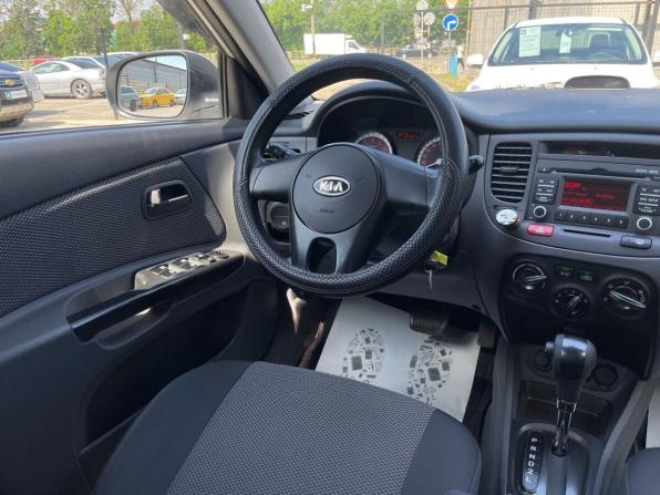 Kia Rio II Рестайлинг с пробегом 2010 года, цена 620 000 рублей, 126000 км, хэтчбек, Автокод Объявления
