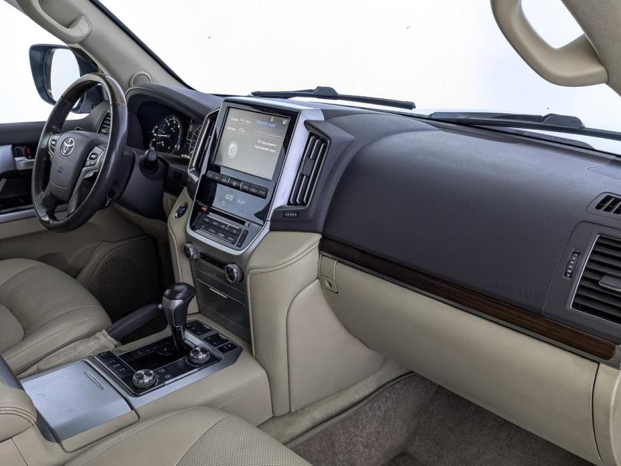 Toyota Land Cruiser 200 Series Рестайлинг 2 Москва  - изображение 13