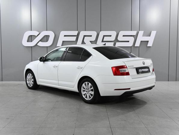 Skoda Octavia III (A7) Рестайлинг с пробегом 2017 года, цена 1 439 000 рублей, 222807 км, лифтбек, Автокод Объявления