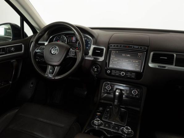 Volkswagen Touareg II Рестайлинг с пробегом 2016 года, цена 3 060 000 рублей, 275067 км, внедорожник, Автокод Объявления