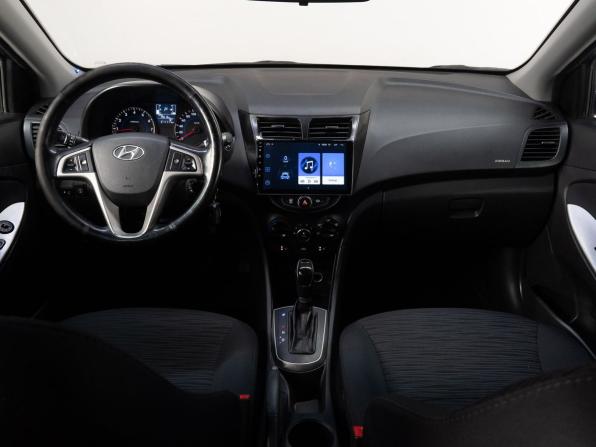 Hyundai Solaris I Рестайлинг с пробегом 2015 года, цена 860 000 рублей, 211000 км, седан, Автокод Объявления