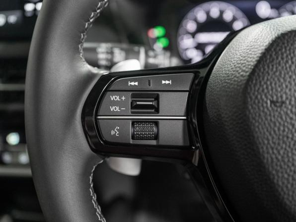 Honda ZR-V с пробегом 2023 года, цена 2 499 500 рублей, 47374 км, внедорожник, Автокод Объявления