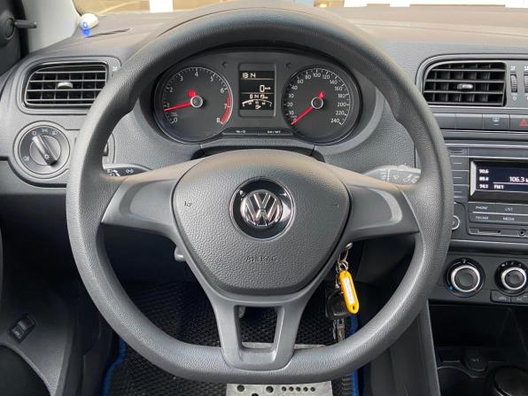 Volkswagen Polo V Рестайлинг с пробегом 2018 года, цена 1 175 000 рублей, 80000 км, седан, Автокод Объявления