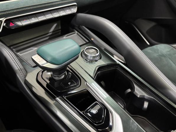 Geely Monjaro I с пробегом 2023 года, цена 3 290 000 рублей, 44950 км, внедорожник, Автокод Объявления