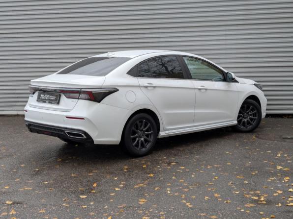 Omoda S5 с пробегом 2024 года, цена 1 550 000 рублей, 20123 км, седан, Автокод Объявления