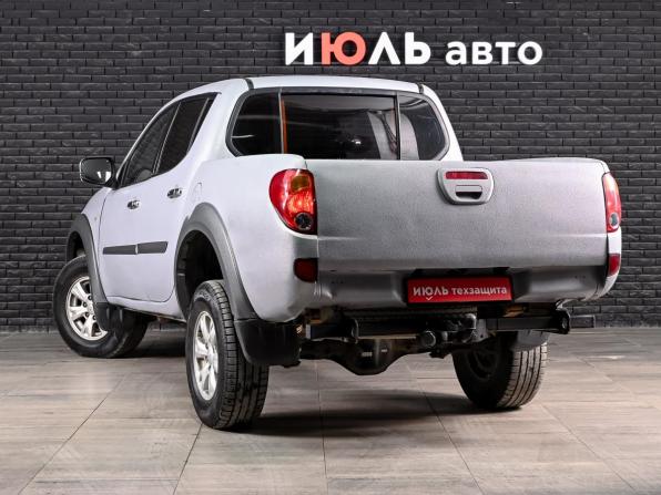 Mitsubishi L200 IV с пробегом 2013 года, цена 1 300 000 рублей, 414035 км, пикап, Автокод Объявления