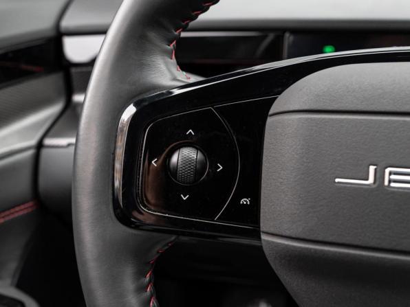 JETOUR DASHING I с пробегом 2024 года, цена 2 210 000 рублей, 16149 км, внедорожник, Автокод Объявления