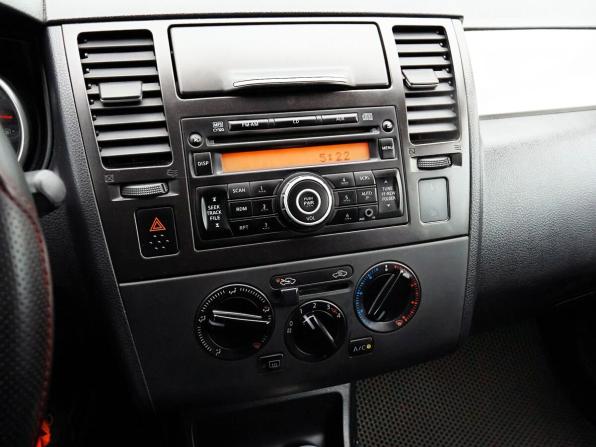 Nissan Tiida I Рестайлинг с пробегом 2011 года, цена 730 000 рублей, 176177 км, хэтчбек, Автокод Объявления