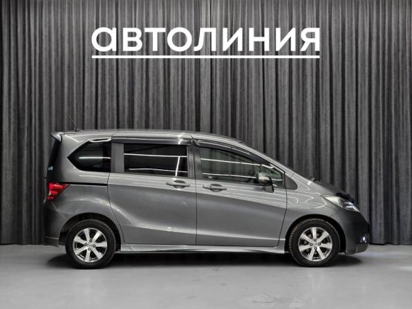 Honda Freed I с пробегом 2011 года, цена 899 000 рублей, 176000 км, компактвэн, Автокод Объявления