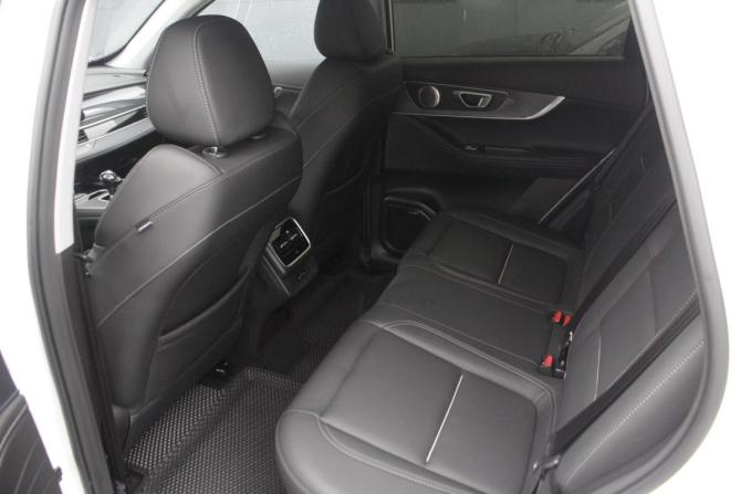 Chery Tiggo 7 Pro Max I Рестайлинг с пробегом 2024 года, цена 2 190 000 рублей, 32140 км, внедорожник, Автокод Объявления