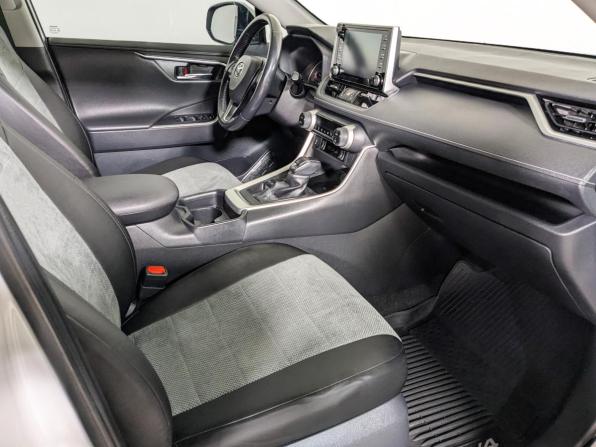 Toyota RAV4 V (XA50) с пробегом 2021 года, цена 3 699 000 рублей, 160000 км, внедорожник, Автокод Объявления