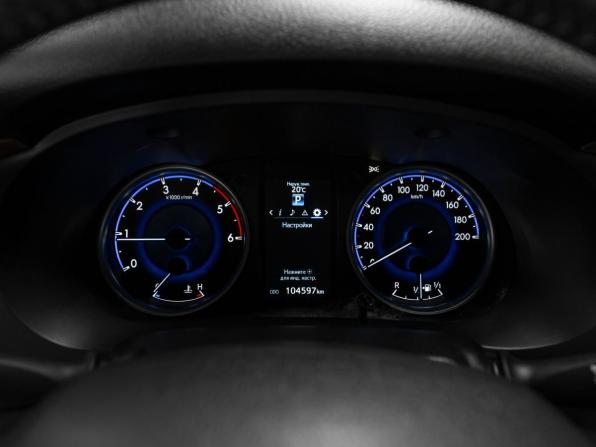 Toyota Hilux VIII с пробегом 2016 года, цена 3 980 000 рублей, 104593 км, пикап, Автокод Объявления
